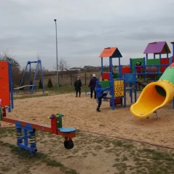 Smaki Kowalowca z rocznicą otwarcia placu zabaw