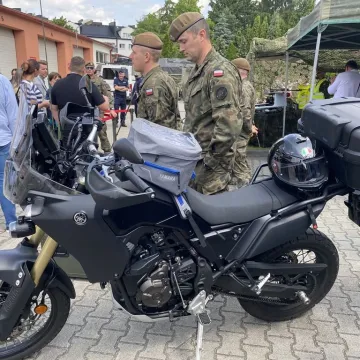 Symulacja wypadku i zarządzanie kryzysowe. Trening 9. Łódzkiej Brygady OT w Radomsku