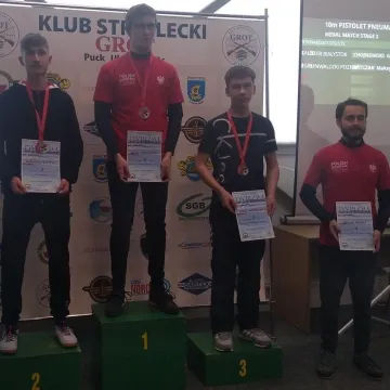 Strzelcy OKSS „10-tka” na Zaślubinach z Morzem