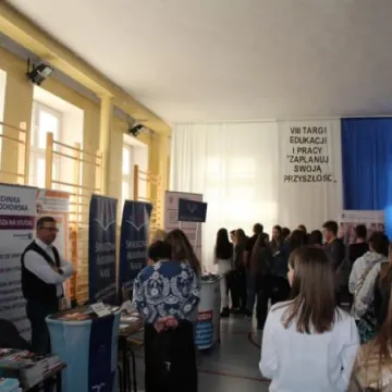 Targi edukacyjne w II LO