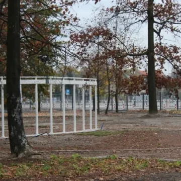 Rewaloryzacja parku Świętojańskiego. Ile już  zrobiono?