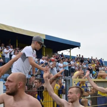 Kibice na meczu RKS Radomsko – Warta Sieradz