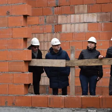 Zobacz, jak powstaje hala sportowa w Kamieńsku