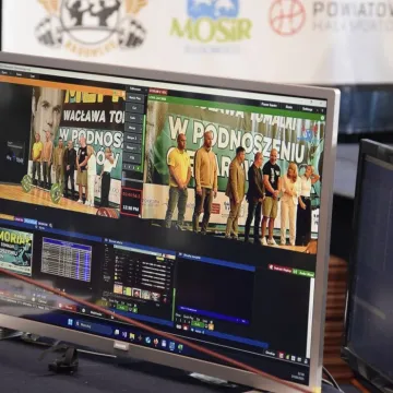 Podnoszenie ciężarów w hołdzie trenerowi Wacławowi Tomalce