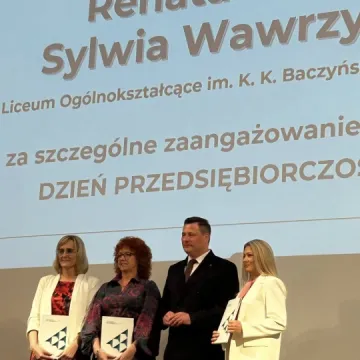 II LO, ZSE i Urząd Skarbowy z Radomska docenieni na gali w MRiT