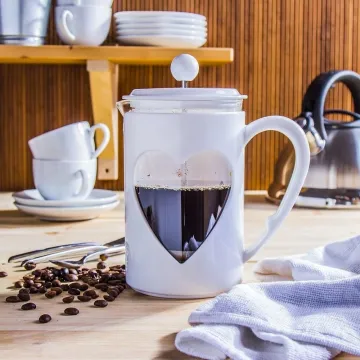 Co kraj to inna kawa... Jak parzyć kawę po włosku czy turecku?