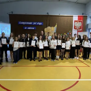 Najlepsi z najlepszych. Uczniowie  nagrodzeni stypendiami prezydenta