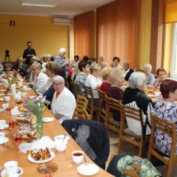 Emerytowani nauczyciele świętowali Dzień Edukacji Narodowej