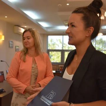 Nowi nauczyciele mianowani w powiatowych szkołach