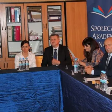 Okrągły stół wychowawczy w Radomsku