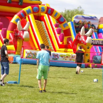 Siatkarski piknik rodzinny w Kietlinie