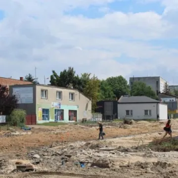 Przebudowa skrzyżowania trwa