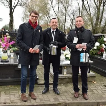 Kwesta na radomszczańskich cmentarzach