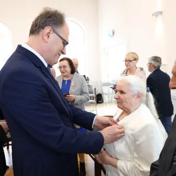 Złoci małżonkowie uhonorowani medalami
