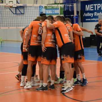 METPRIM Volley Radomsko odprawił debiutanta ze Skierniewic