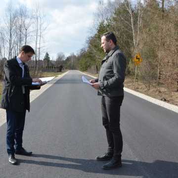 Władze powiatu radomszczańskiego lustrują drogi