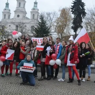 Młodzież pamięta o niepodległości