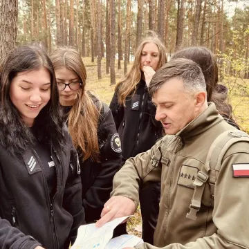 Manewry klas mundurowych ZSP 1 w Radomsku