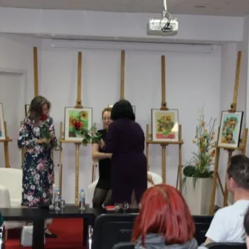 Spotkanie z laureatką nagrody NIKE - Joanną Bator w bibliotece w Radomsku