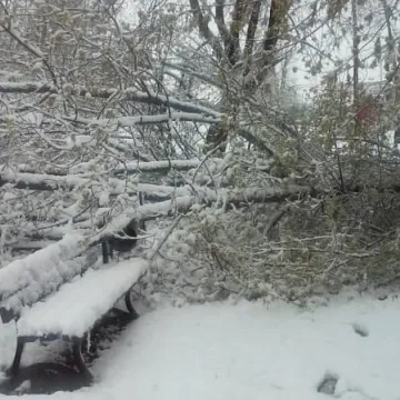 Zima powróciła. Miasto bez prądu i wody 