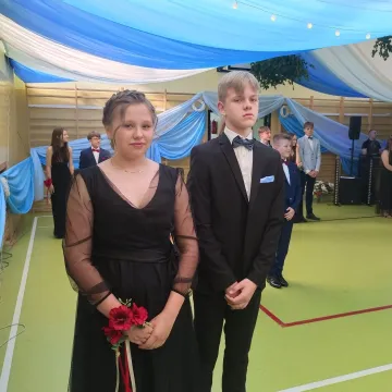 Bal na zakończenie ósmej klasy w PSP nr 2 w Radomsku