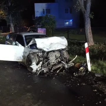 Wojnowice: Pościg za kierowcą BMW zakończył się wypadkiem