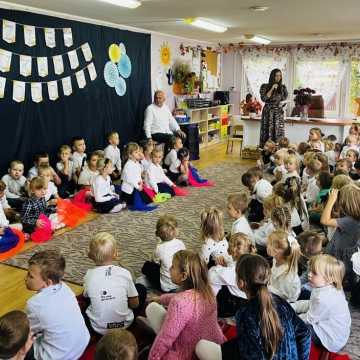 Nauka rośnie. Przedszkolaki świętują Dzień Edukacji Narodowej