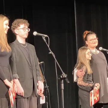 Koncert „Radomsko dla Ukrainy” w MDK w Radomsku