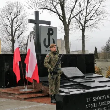 Oddali hołd „Warszycowi”