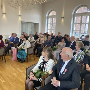 Razem przez pół wieku. Medale trafiły do dziesięciu par