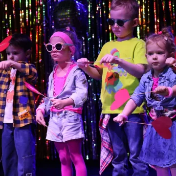 Przedszkolaki z „dwójki” dla babci i dziadka