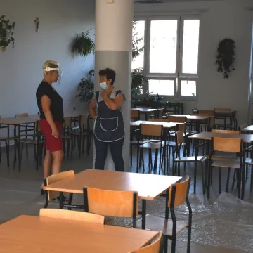 Piotrków Tryb.: SP2 z nową kuchnią i stołówką