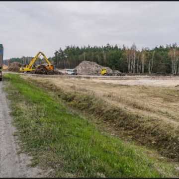 Budowa A1. Postęp prac przy odc. Radomsko - granica województwa 