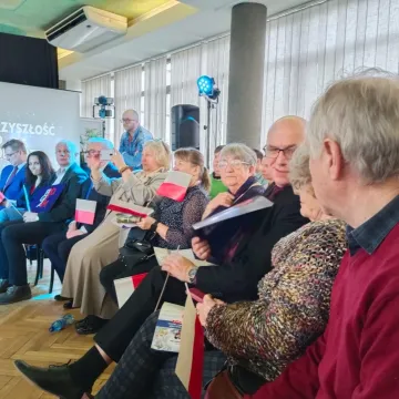 „Przyszłość to Polska”: spotkanie PiS w Radomsku