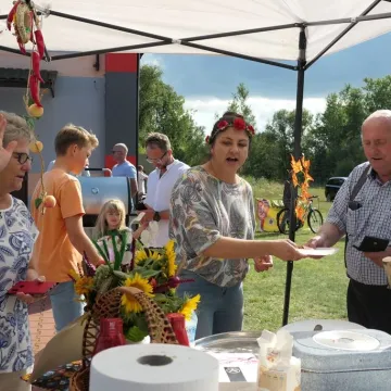 Społeczność Szczepocic dziękowała za plony