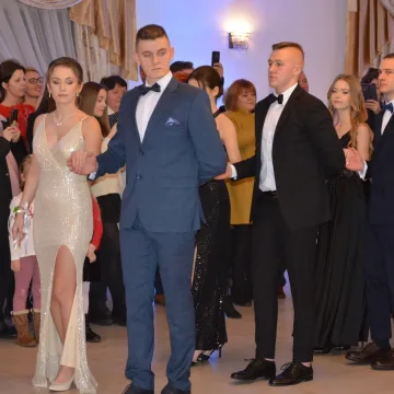 Bal studniówkowy maturzystów z Przedborza