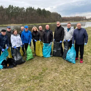 Prezydent i RdR wzięli się za sprzątanie Wymysłówka