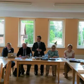 W Dobryszycach wójt bez absolutorium