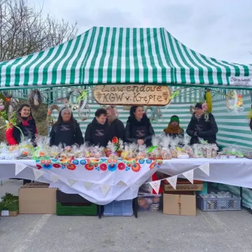 Zapachniało kolorową wiosną na parkingu przed Starostwem Powiatowym w Radomsku