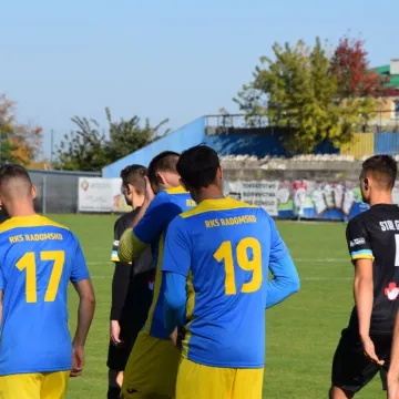 W IV lidze RKS Radomsko wygrywa ze Stalą Głowno