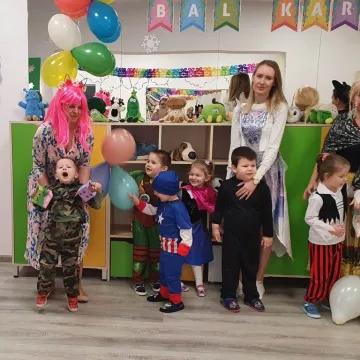 To ich pierwszy taki bal...