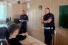 Bezpieczne wakacje z policją. Spotkanie uczniów ZSE-E z funkcjonariuszami