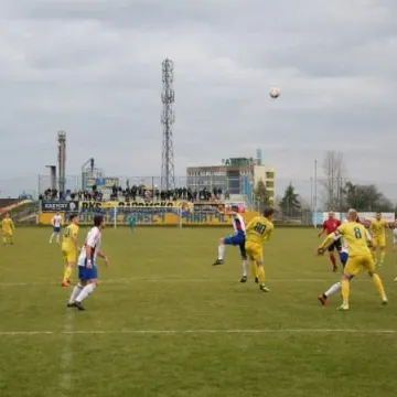 RKS Radomsko remisuje z Bronią Radom 1:1