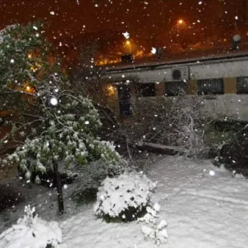 Zima powróciła. Miasto bez prądu i wody 