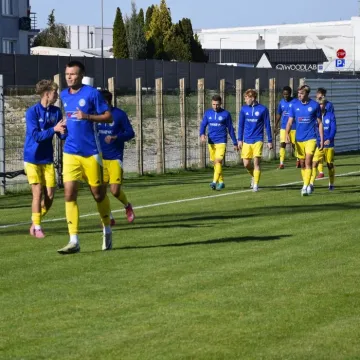 Wygrana lidera tabeli. RKS Radomsko pewnie pokonał Stal Niewiadów