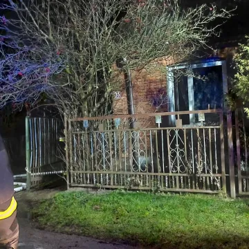 W Bartodziejach spłonęło poddasze budynku jednorodzinnego