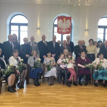 Razem przez pół wieku. Medale trafiły do dziesięciu par