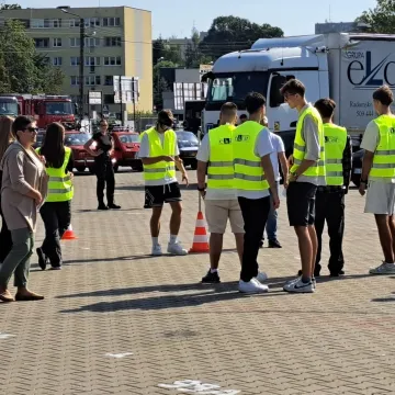 Młodzież rywalizuje o tytuł Mistrza Kierownicy
