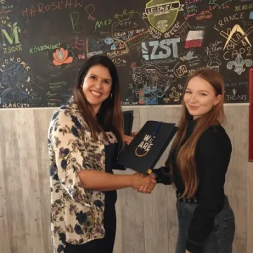 Zakończenie stażu uczniów ZSE z certyfikatami