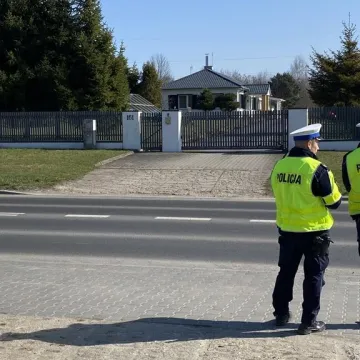 Kobieta za kierownicą łagodzi obyczaje, czyli Dzień Kobiet z radomszczańską policją